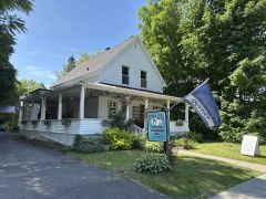 Boutique établie et adorée au cœur de Bromont : Bibop et Loula REF#16878