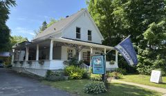 Boutique établie et adorée au cœur de Bromont : Bibop et Loula REF#16878