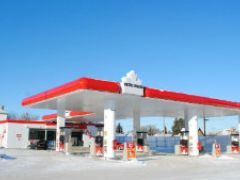 Excellent dépanneur avec station d'essence -24 hrs REF#17121