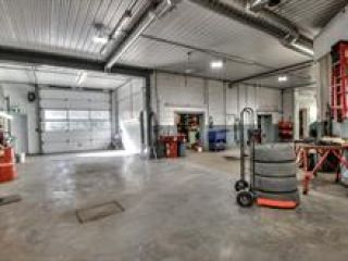Garage à vendre à Farnham REF#17198