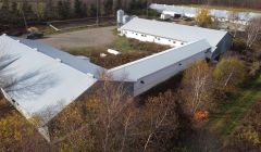 Ferme d'engraissement porcin. Porcelets, alimentation, transport et suivi vétérinaire assumé par l'intégrateur REF#16966