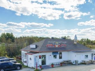 Cantine et bar laitier vente de poulet frit chester REF#16802