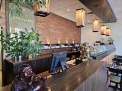 Restaurant asiatique clé en main | +500K | 17 ans | Emplacement achalandé REF#17112