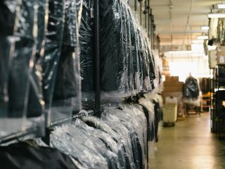 À VENDRE – Nettoyeur établi depuis plus de 30 ans !  Ref#16972